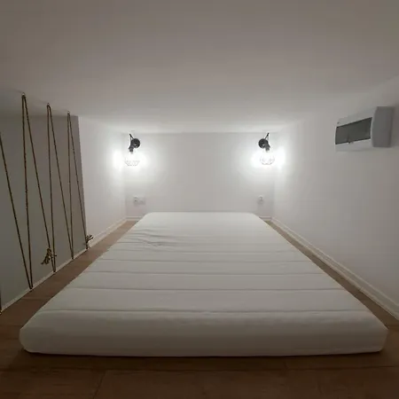 Przy Parku Miliona Swiatel Apartment