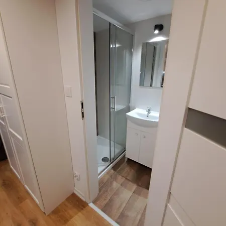 Przy Parku Miliona Swiatel Apartment *